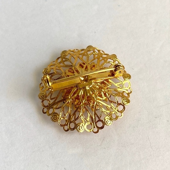 Vintage Red Aurora Borealis Crystal Brooch Pin - Picture 6 of 8